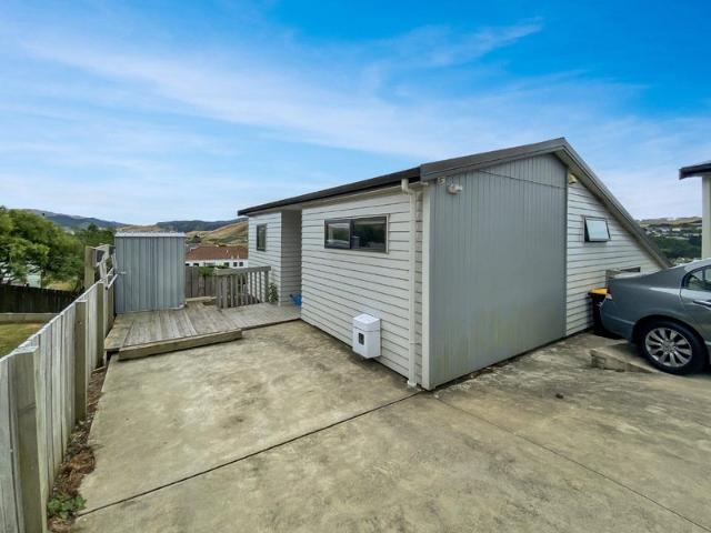 churton park, 3 bedrooms