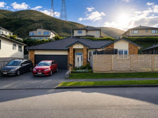 churton park, 3 bedrooms