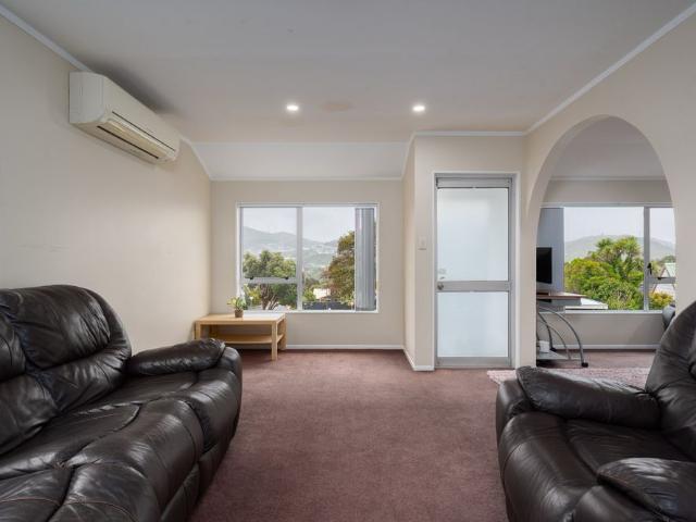 Churton Park, 3 Bedrooms
