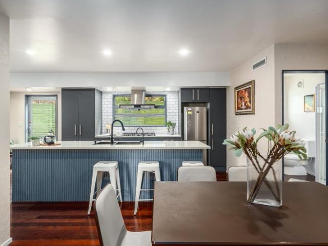 churton park, 4 bedrooms