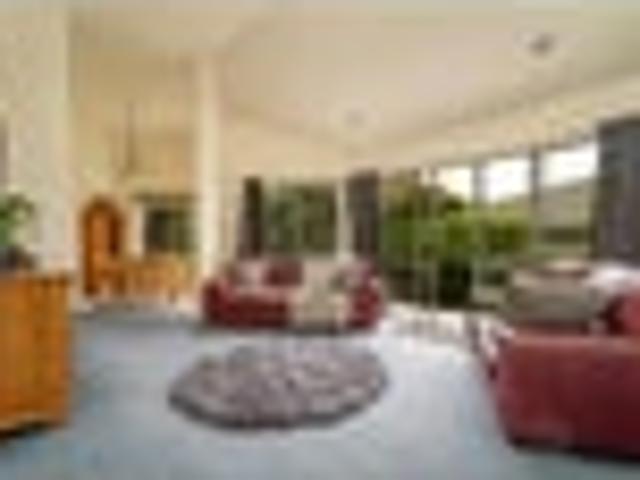Churton Park, 4 bedrooms, $850 pw