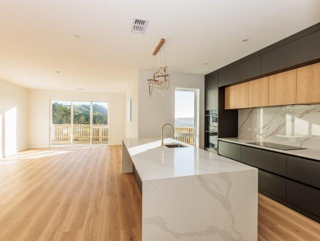 churton park, 5 bedrooms