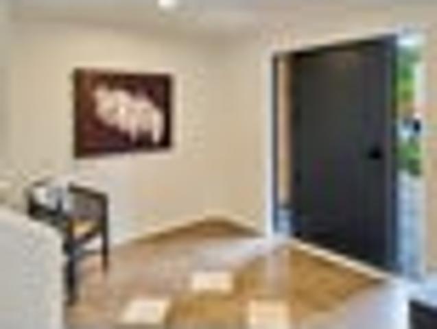 Churton Park, 5 bedrooms, $1300 pw