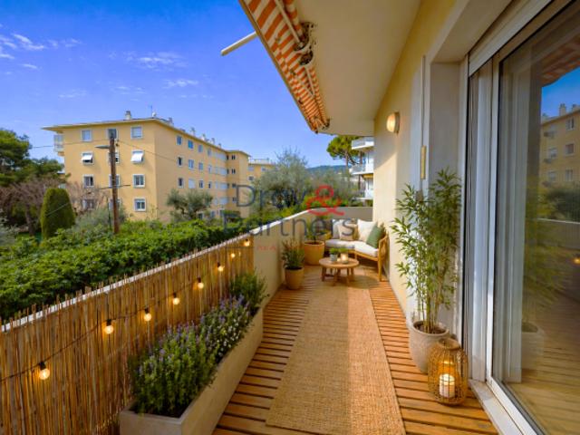 CIMIEZ 3/4P de 118M2 TERRASSE 18M2 BALCON GARAGE
