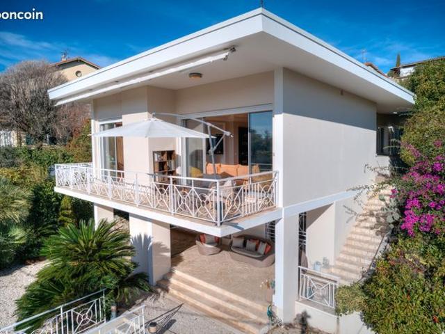 Cimiez Belle villa avec magnifique vue dégagée au calme