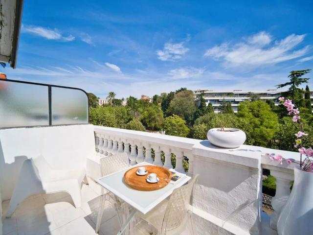 Cimiez, dernier étage, vente 2 pièces, terrasse, vue