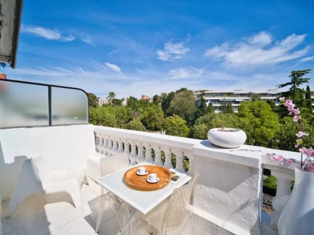 Cimiez, dernier étage, vente 2 pièces, terrasse, vue