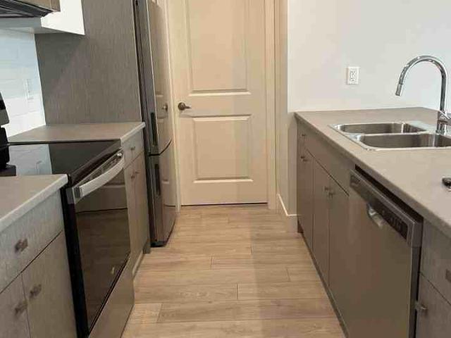 Cinema District Condos Studio Apartment for Rent at 1516 Mccallum Rd, Abbotsford, BC V2S 0L9 Abbotsford Centre