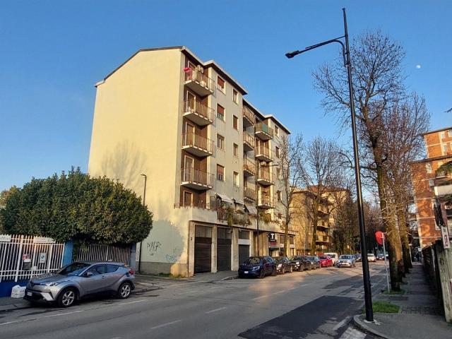 CINISELLO BALSAMO trilocale non arredato in locazione