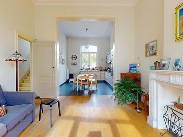 CINQUANTENAIRE:CHARMANTE MAISON 4 CH +/ 203M2 + STUDIO 40M2