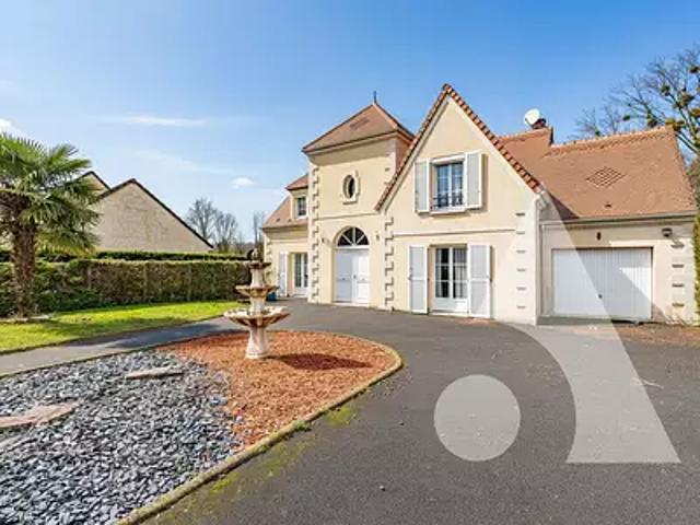 Cinqueux 60940 Achat / Vente maison 8 pièces t8 terrasse parking