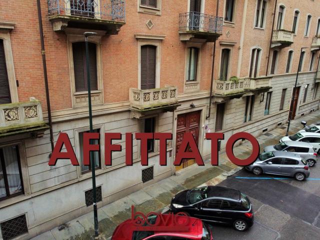 CINQUE LOCALI NON ARREDATO DI 140MQ