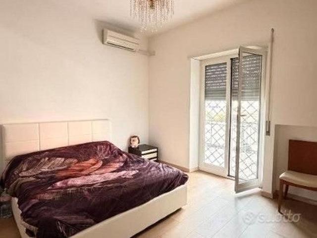 Ciampino quadrilocale con balcone