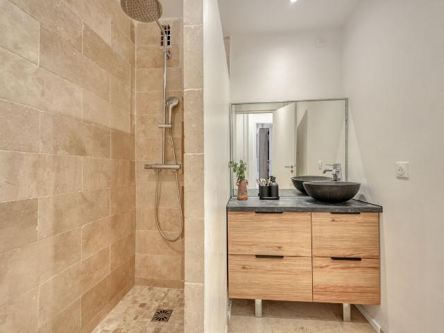Cicek 3 bedrooms and balcony in Beaugrenelle, Paris Amsterdam Apartments for Rent