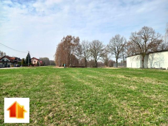 Cicha 2 796 m², Strumień