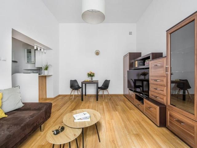 Ciche 2 pokoje, Nowogrodzka, Centrum 38.99 m²