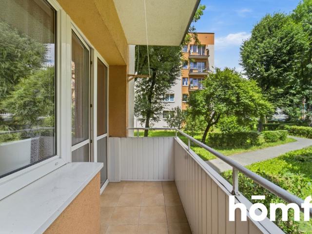 Ciche 2 pokojowe mieszkanie z balkonem w Brynowie
