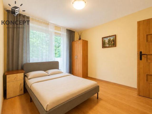 Ciche i rozkładowe 3 pokojowe mieszkanie z oddzielną kuchnią i balkonem | Biskup