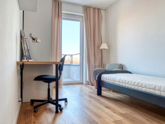 Cichy lokal w apartamentowcu z widokiem na zieleń Wrocław, Tarnogaj