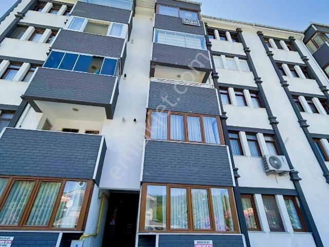 Cide Çarşı Sggk Yanı Daire120m2
