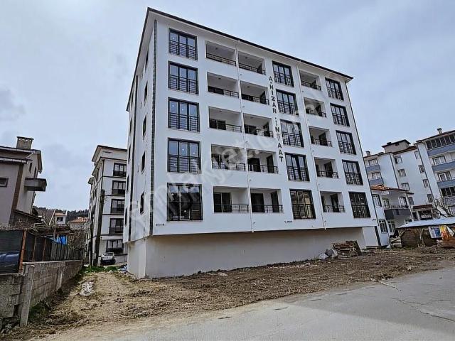 Cide İlkim Emlak'tan Satılık 1+1 Atatürk Caddesi