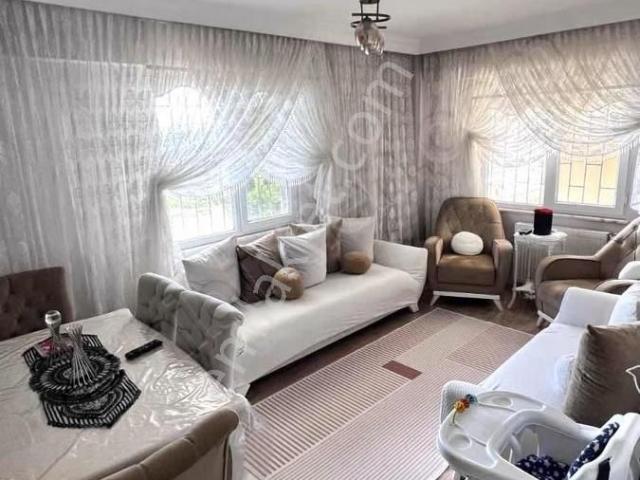 Cihangir'de 2+1 Yeni Binada 80m2 Acil Satılık Yatırımlık Daire