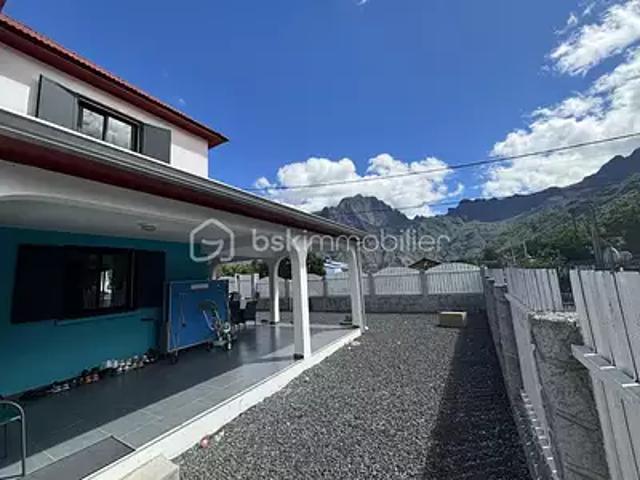 Cilaos 97413 Achat / Vente maison 5 pièces t5 terrasse balcon