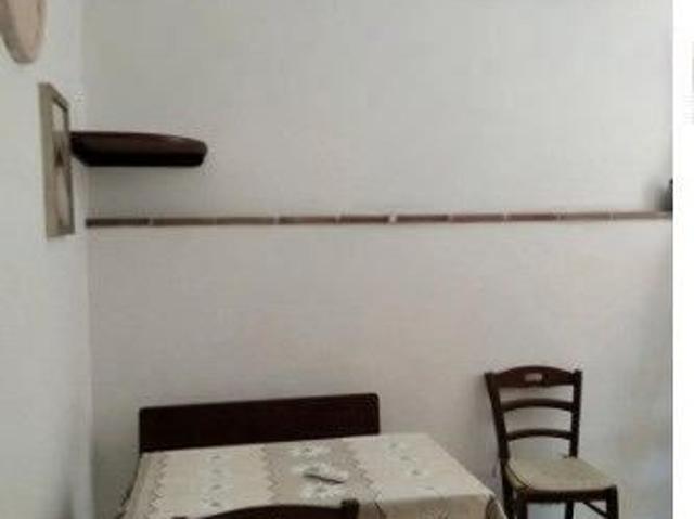 Cipro trilocale libero da subito