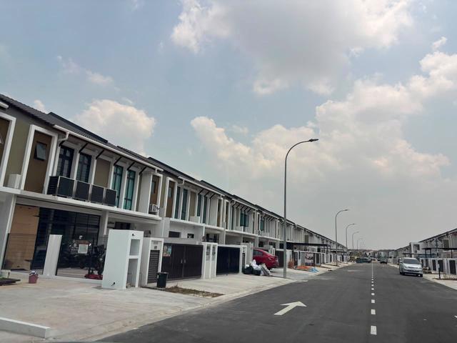 CIQ Bandar Uda Utama 4 Bedroom Perling Nusa Bestari