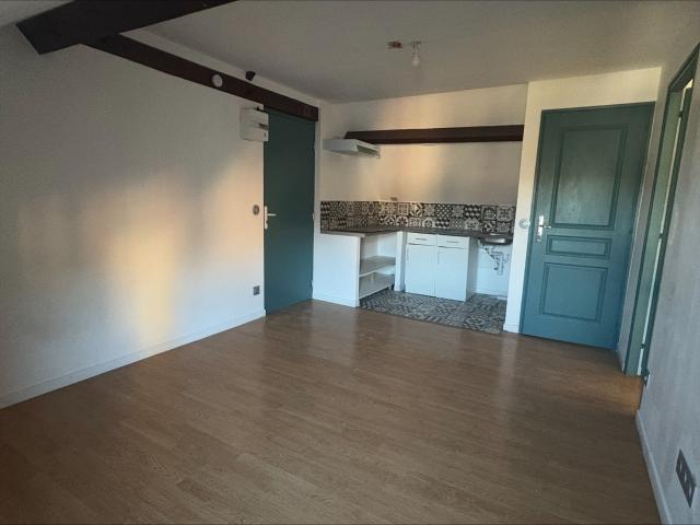Cires lès mello centre T2 de 22m2