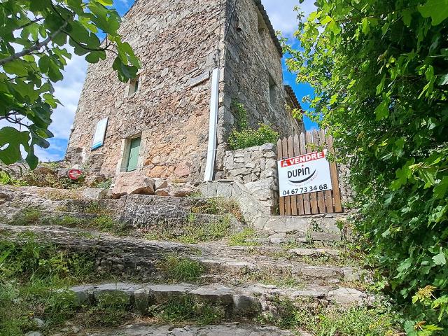 Cirque de Navacelles, propriété d'environ 90 m2 sur 3 niveaux