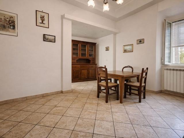 Cis Servizi: Progettazione, Immobiliare, Costruzione, Finanziaria