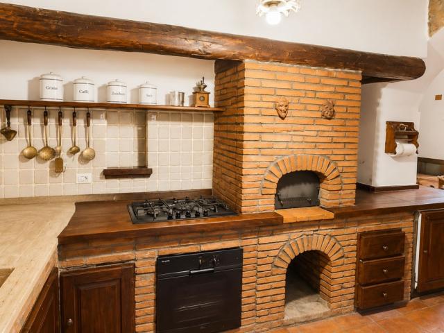 Cis Servizi: Progettazione, Immobiliare, Costruzione, Finanziaria