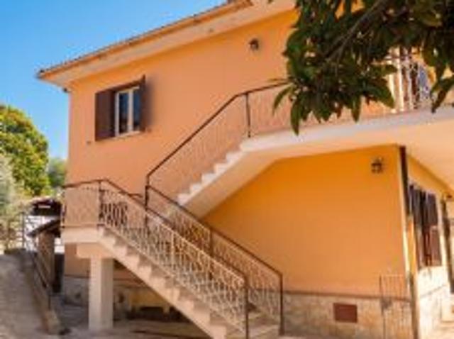Cis Servizi: Progettazione, Immobiliare, Costruzione, Finanziaria