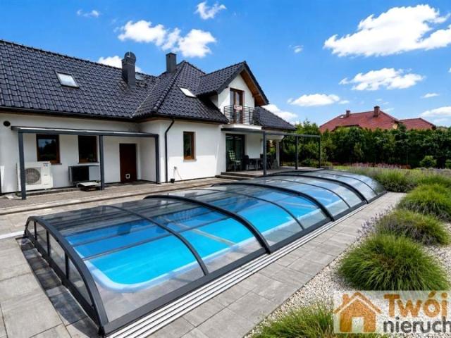 Cisowa boczna 191 m², Spalona