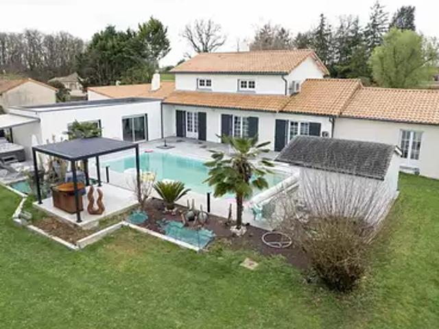 Cissé 86170 Achat / Vente maison 8 pièces t8