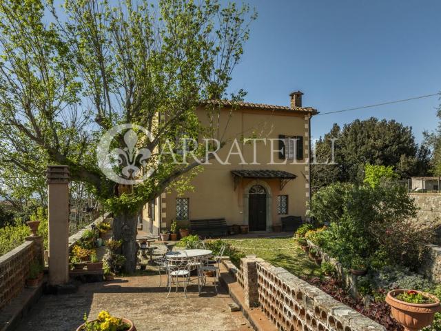 Città della Pieve, storica villa situata a pochi metri dal c. 240m² Città della Pieve