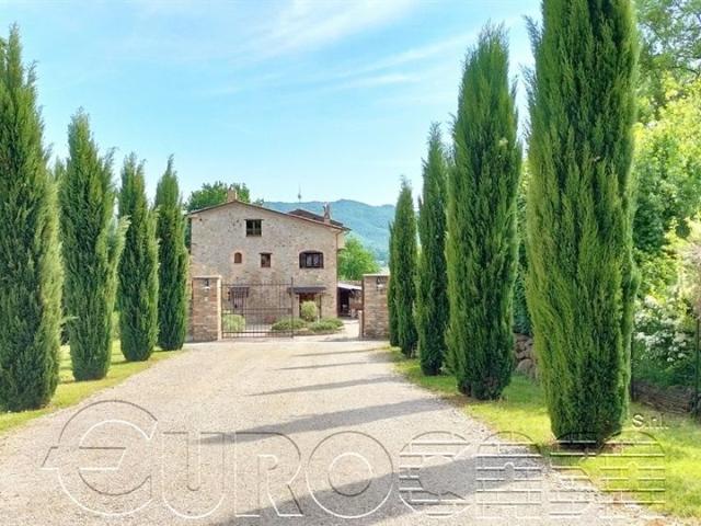 Citta' Di Castello. Bellissima porzione di casale con finitu. 240m² Città di Castello