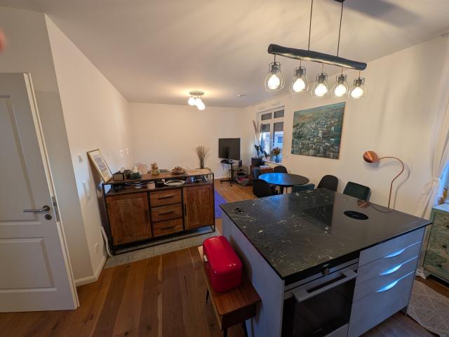 City or countryside? Here you get best of both worlds! Beautiful apartement, perfectly equipped an furnished