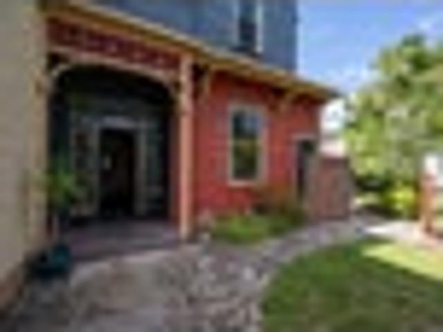 City Centre, 4 bedrooms, $650 pw