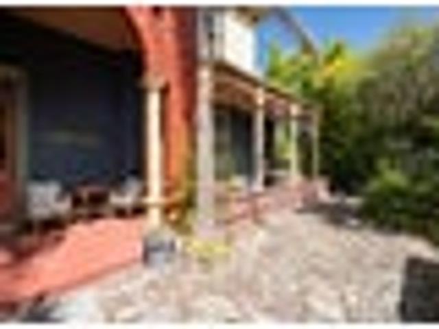 City Centre, 4 bedrooms, $650 pw