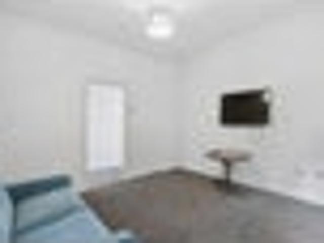 City Centre, 5 bedrooms, $1050 pw