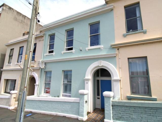city centre, 5 bedrooms