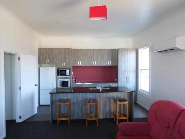 city centre, 6+ bedrooms