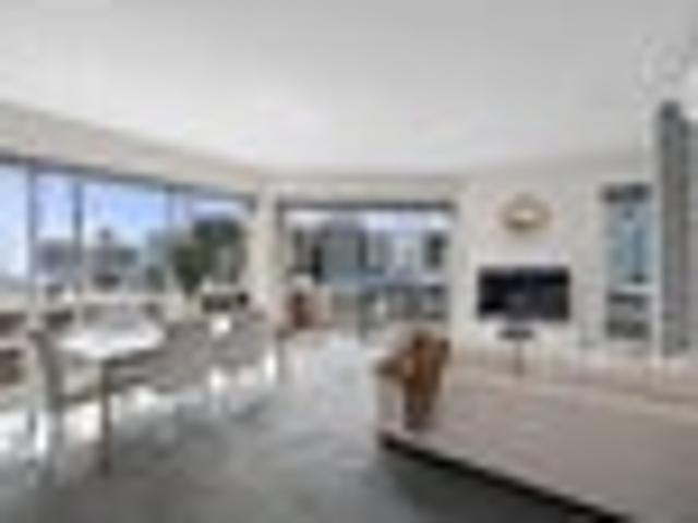 City Centre, 2 bedrooms, $625 pw
