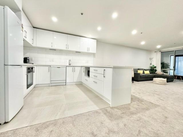 City Centre, 2 bedrooms, $750 pw