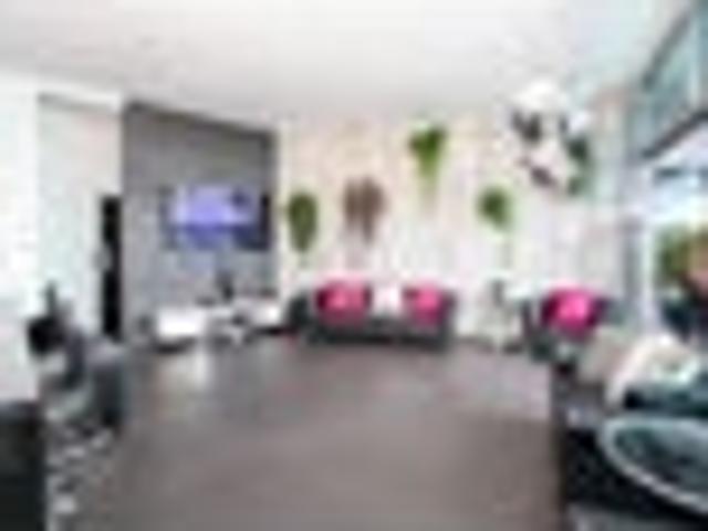 City Centre, 3 bedrooms, $1950 pw