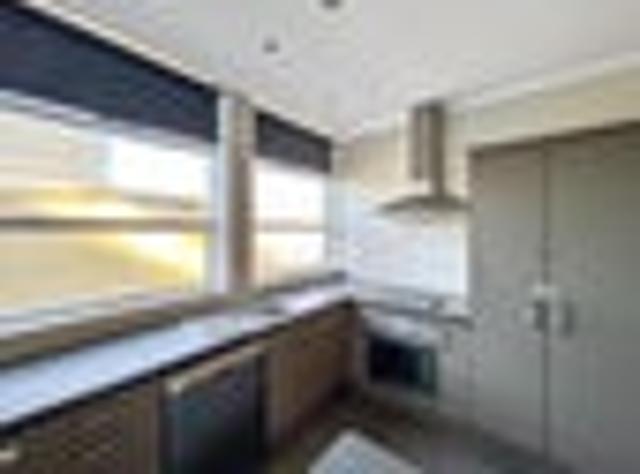 City Centre, 3 bedrooms, $480 pw
