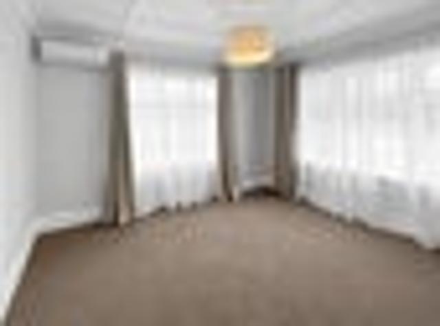 City Centre, 3 bedrooms, $600 pw