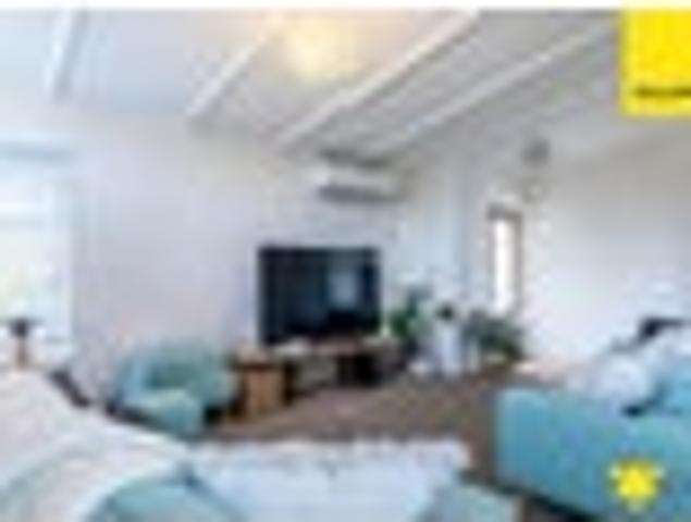 Titirangi, 3 bedrooms, $695 pw